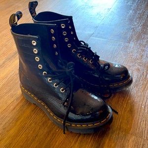 DR MARTEN 1460 WOMEN'S PATENT LEATHER BOOTS